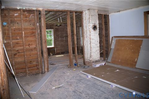 Tiny photo for 318 Monroe Street, Chase City, VA 23924 (MLS # 2610850)