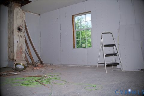 Tiny photo for 318 Monroe Street, Chase City, VA 23924 (MLS # 2610850)