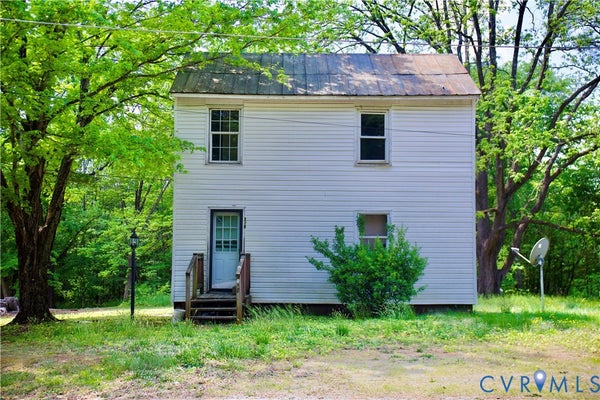 318 MONROE ST, CHASE CITY, VA 23924 - Image b64d0e104309ece1365593e92ae44aa1/761042107