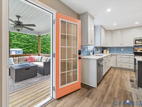 Tiny photo for 1401 Yakima Court, Quinton, VA 23141 (MLS # 2611892)