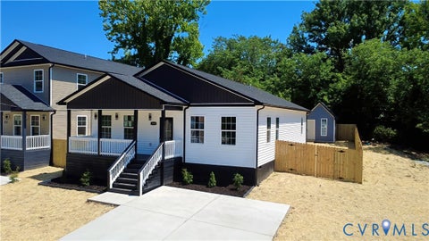 Tiny photo for 326 Mars Street, Petersburg, VA 23803 (MLS # 2626290)