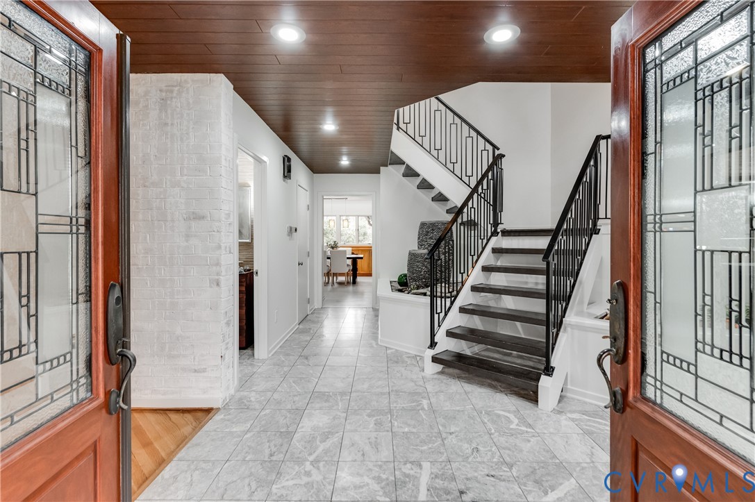 9306 S Mooreland Road