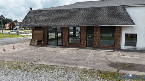 Tiny photo for 544 N Main Street, Kilmarnock, VA 22482 (MLS # 2620067)