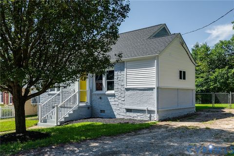 Tiny photo for 324 S 12th Avenue, Hopewell, VA 23860 (MLS # 2606955)