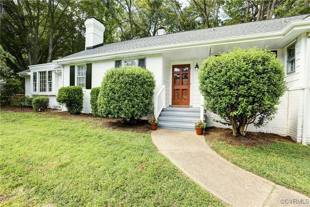 8702 Standish Lane