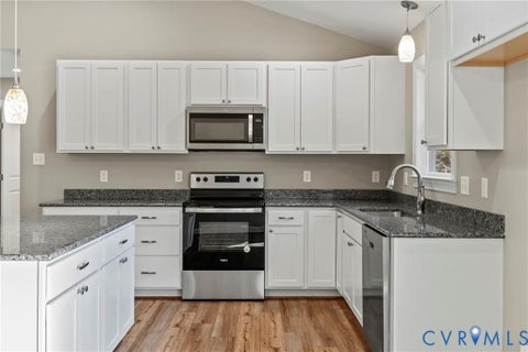 Tiny photo for 1554 Community House Road, Columbia, VA 23038 (MLS # 2628951)