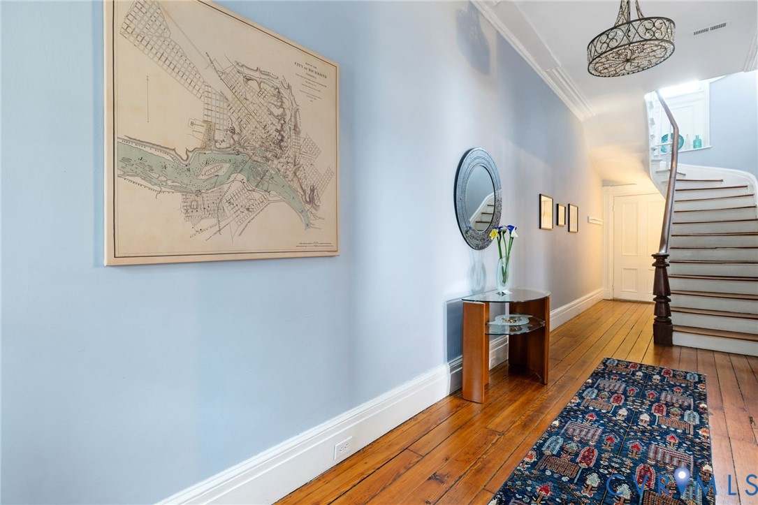 2601 E Franklin Street