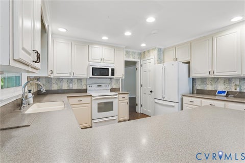 Tiny photo for 75 Knollwood Drive, Newport News, VA 23608 (MLS # 2627316)