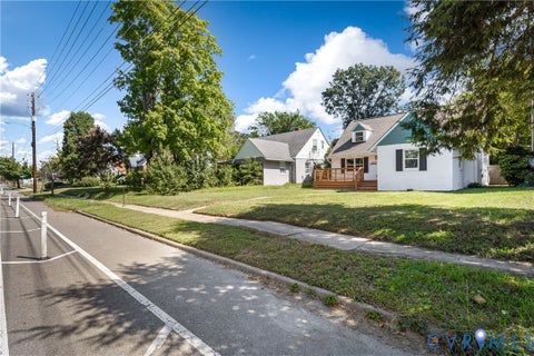 Tiny photo for 4825 Brook Road, Richmond, VA 23227 (MLS # 2622772)