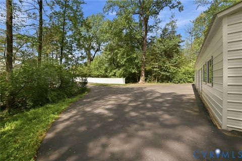 Tiny photo for 10068 Holly Road, Mechanicsville, VA 23116 (MLS # 2608744)