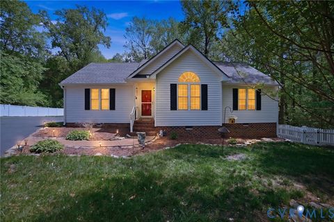 Photo of 10068 Holly Road, Mechanicsville, VA 23116 (MLS # 2608744)