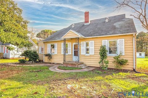 Photo of 2005 Hungary Road, Henrico, VA 23228 (MLS # 2528787)