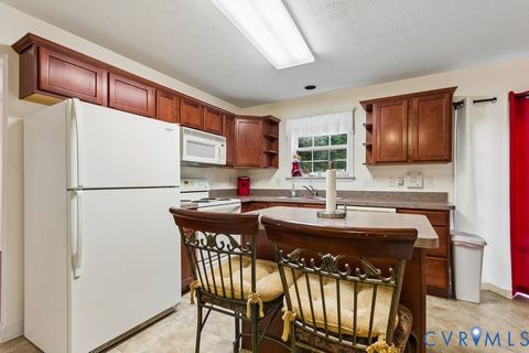 Tiny photo for 83 Albertson Court, Ruther Glen, VA 22546 (MLS # 2618066)