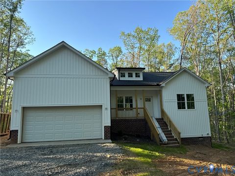Photo of 716 Pine Harbour Drive, Mineral, VA 23117 (MLS # 2615081)
