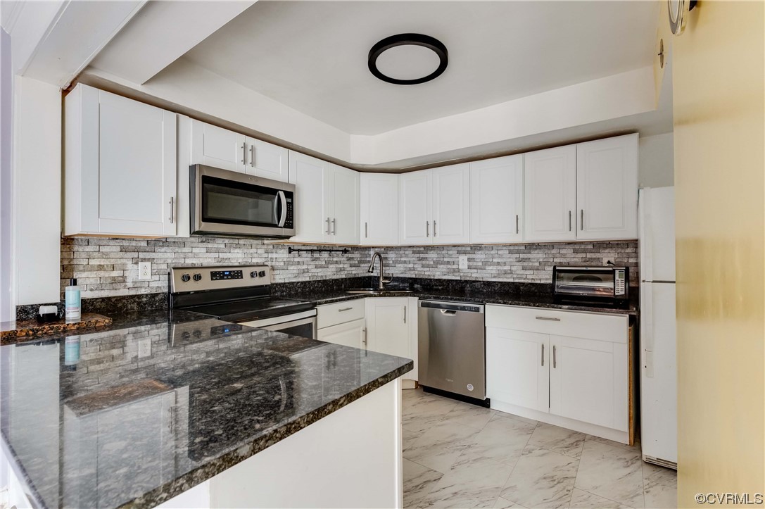 Photo 13 of 32 of 5 Skipwith Green Circle townhome