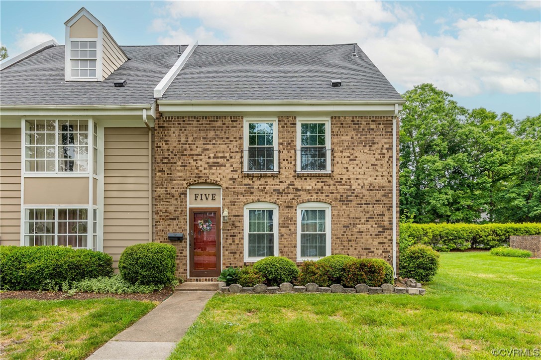 Photo 1 of 32 of 5 Skipwith Green Circle townhome