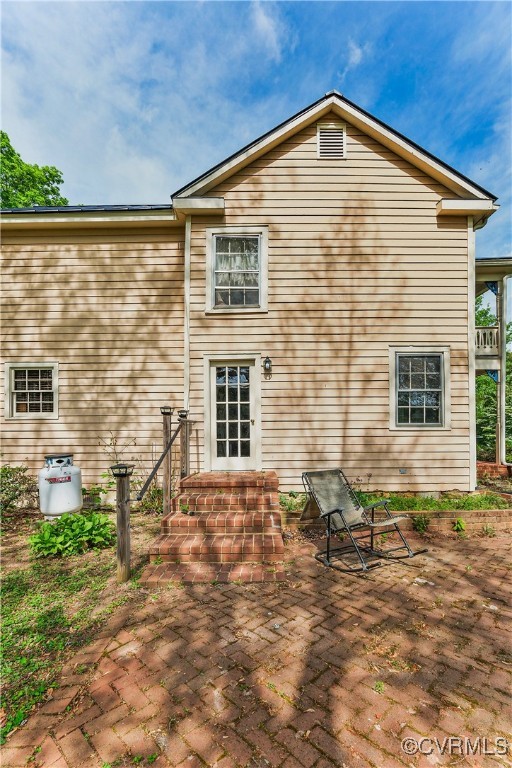 5722 James River/Oakville Rd