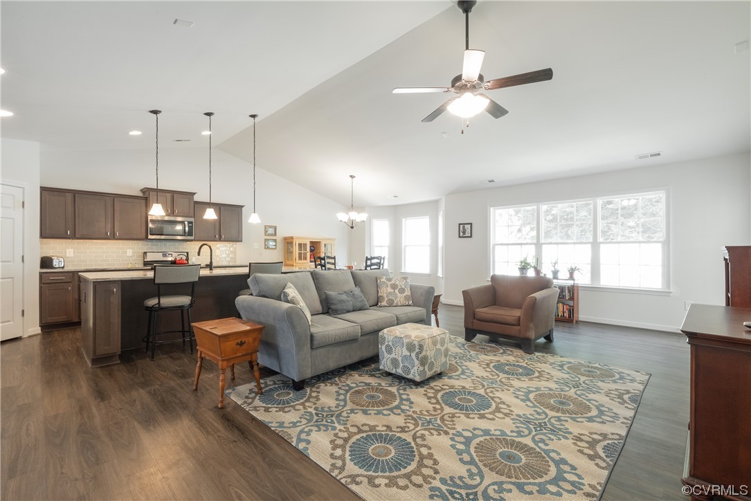 Photo 9 of 40 of 7232 Cherry Leaf Way townhome