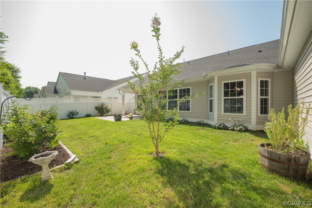 Photo 5 of 40 of 7232 Cherry Leaf Way townhome
