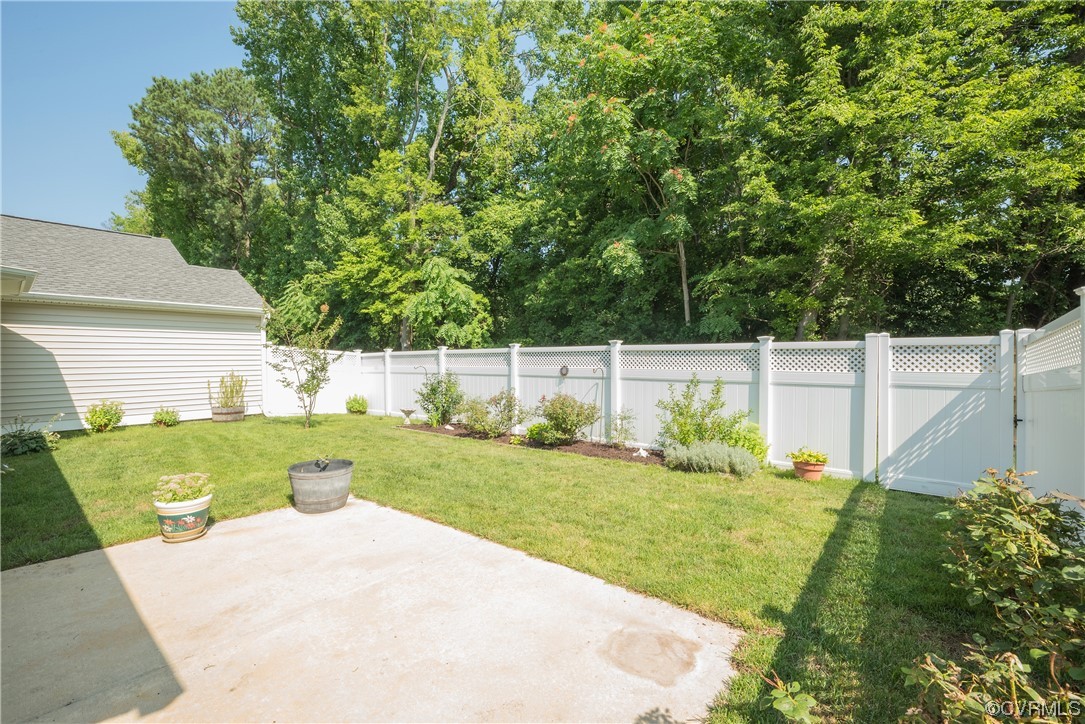 Photo 6 of 40 of 7232 Cherry Leaf Way townhome
