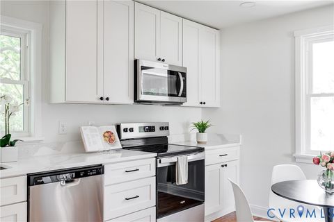 Tiny photo for 704 S Nansemond Street, Richmond, VA 23221 (MLS # 2612679)