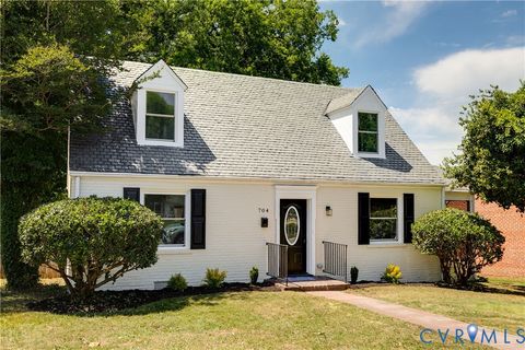Tiny photo for 704 S Nansemond Street, Richmond, VA 23221 (MLS # 2612679)