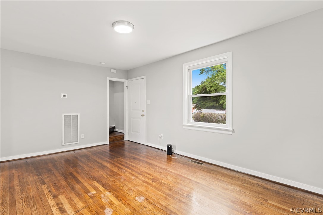 Photo 6 of 27 of 1509 Gunn Street house