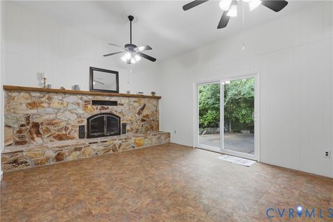 Tiny photo for 5641 N Chesterwood Drive, North Chesterfield, VA 23234 (MLS # 2613695)