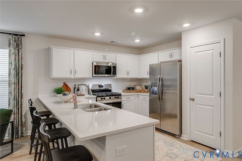 Tiny photo for 6447 Quinlynn Place, Chesterfield, VA 23112 (MLS # 2609798)