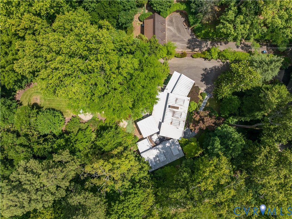 220 Ampthill Road