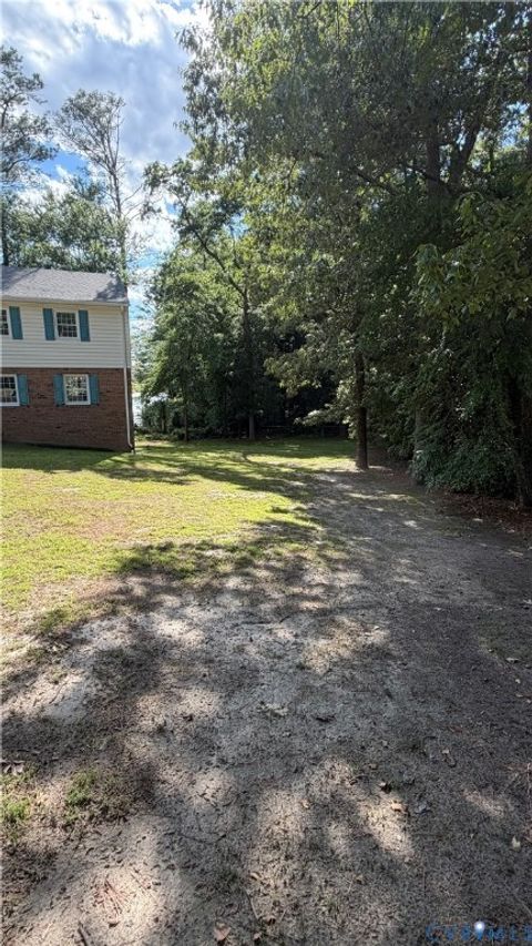 Tiny photo for 5501 Buxton Court, Chester, VA 23831 (MLS # 2612694)