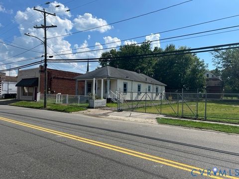 Tiny photo for 224 S 15th Avenue, Hopewell, VA 23860 (MLS # 2521958)