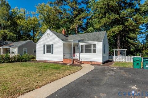 Photo of 3012 Maplewood Road, Henrico, VA 23228 (MLS # 2628960)