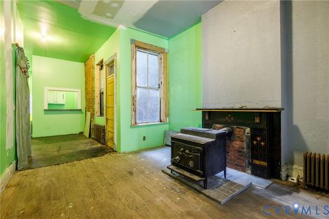 Tiny photo for 4 W Clay Street, Richmond, VA 23220 (MLS # 2532383)