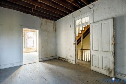 Tiny photo for 4 W Clay Street, Richmond, VA 23220 (MLS # 2532383)