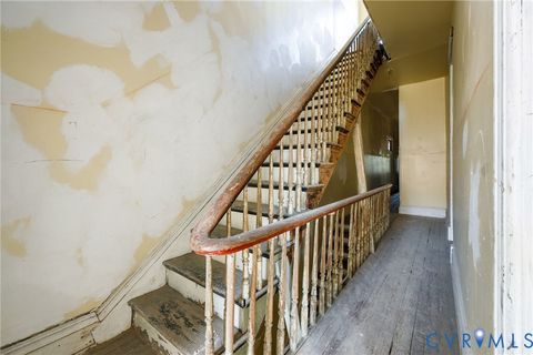 Tiny photo for 4 W Clay Street, Richmond, VA 23220 (MLS # 2532383)