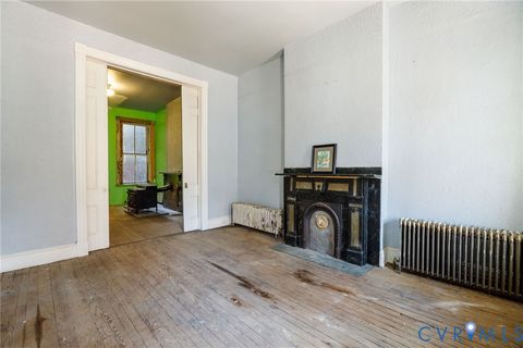 Tiny photo for 4 W Clay Street, Richmond, VA 23220 (MLS # 2532383)