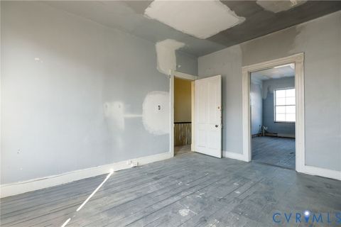 Tiny photo for 4 W Clay Street, Richmond, VA 23220 (MLS # 2532383)