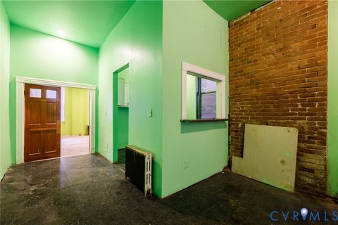 Tiny photo for 4 W Clay Street, Richmond, VA 23220 (MLS # 2532383)