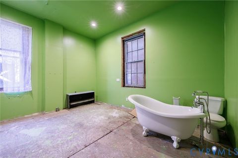 Tiny photo for 4 W Clay Street, Richmond, VA 23220 (MLS # 2532383)