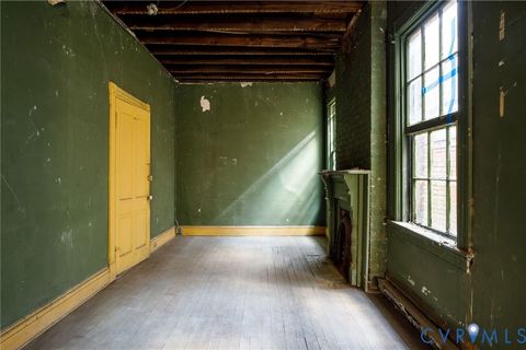 Tiny photo for 4 W Clay Street, Richmond, VA 23220 (MLS # 2532383)