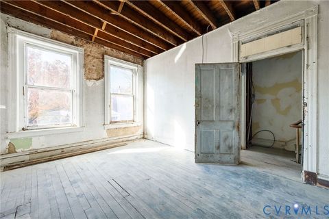 Tiny photo for 4 W Clay Street, Richmond, VA 23220 (MLS # 2532383)