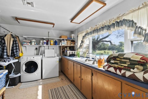 Tiny photo for 21 Vanderpool Lane, Cumberland, VA 23040 (MLS # 2624366)