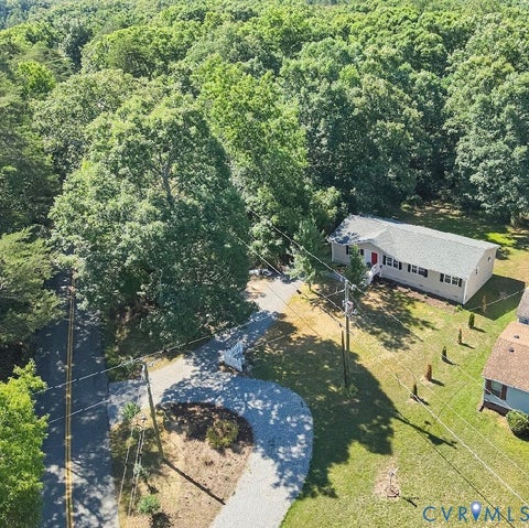 Tiny photo for 3011 Quaker Road, Quinton, VA 23141 (MLS # 2612404)