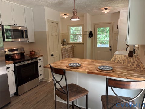 Tiny photo for 3011 Quaker Road, Quinton, VA 23141 (MLS # 2612404)