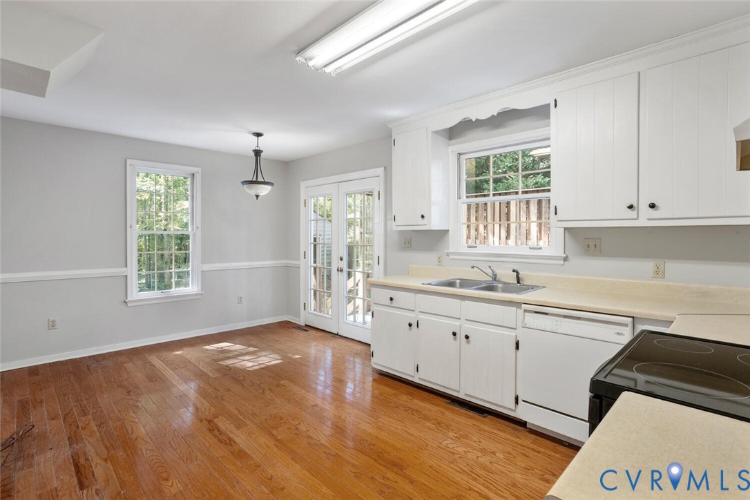 Henrico, Virginia 23229, United States, 3 Bedrooms Bedrooms, ,3 BathroomsBathrooms,Residential,Active,223806