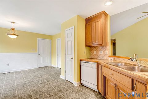 Tiny photo for 19423 Indian Road, Petersburg, VA 23805 (MLS # 2604524)