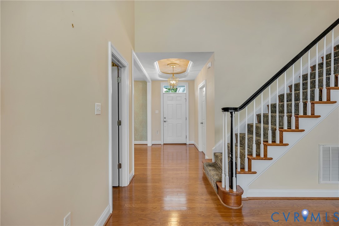 10011 Berry Pond Lane