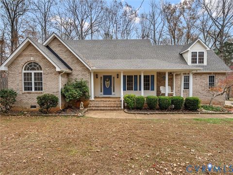 10525 Dutchess Lane Amelia Courthouse VA 23002