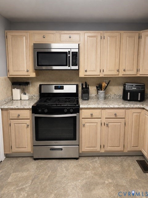 Tiny photo for 911 bold ST, Portsmouth, VA 23701 (MLS # 2622375)